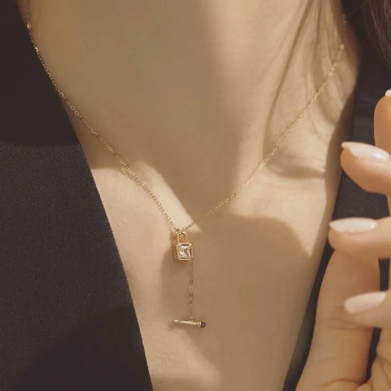 [14K Gold] Frisy Necklace
