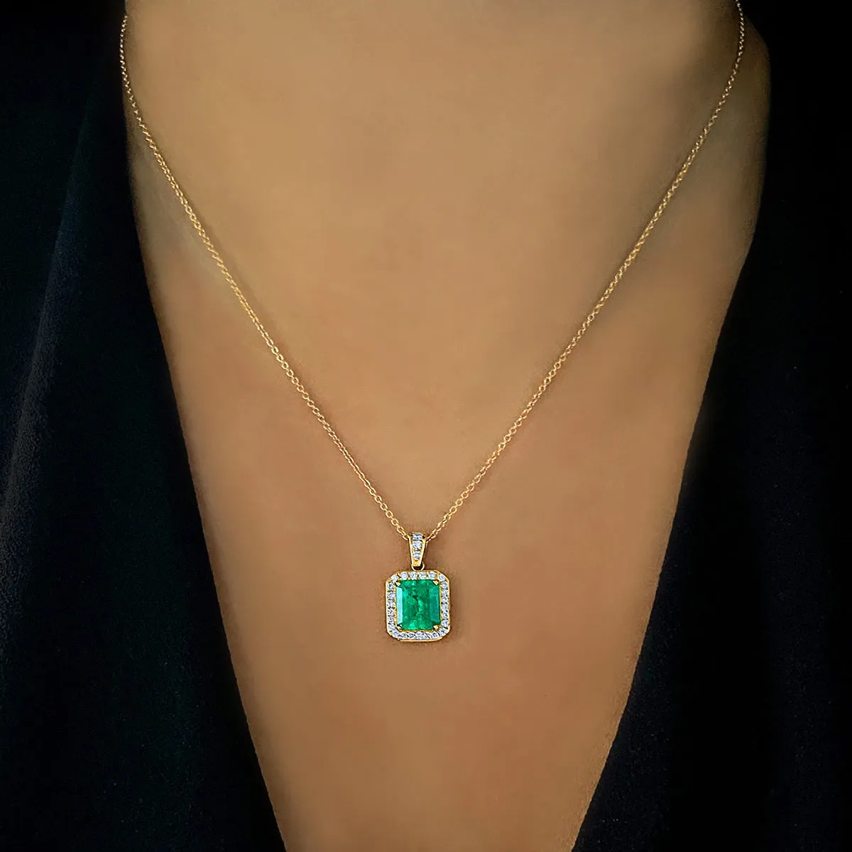 2.44ct Emerald Cut Emerald with Diamond Halo Pendant | Pre-Loved | 18K Yellow Gold