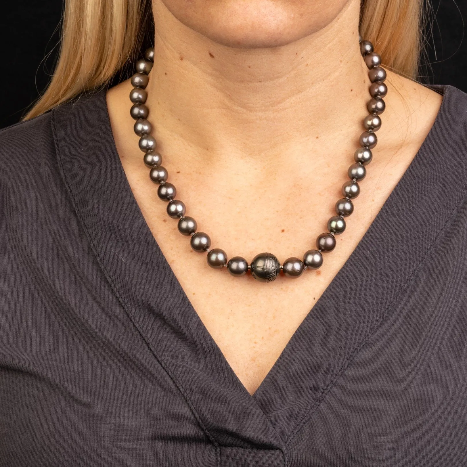 Carved Tahitian Pearl Clasp