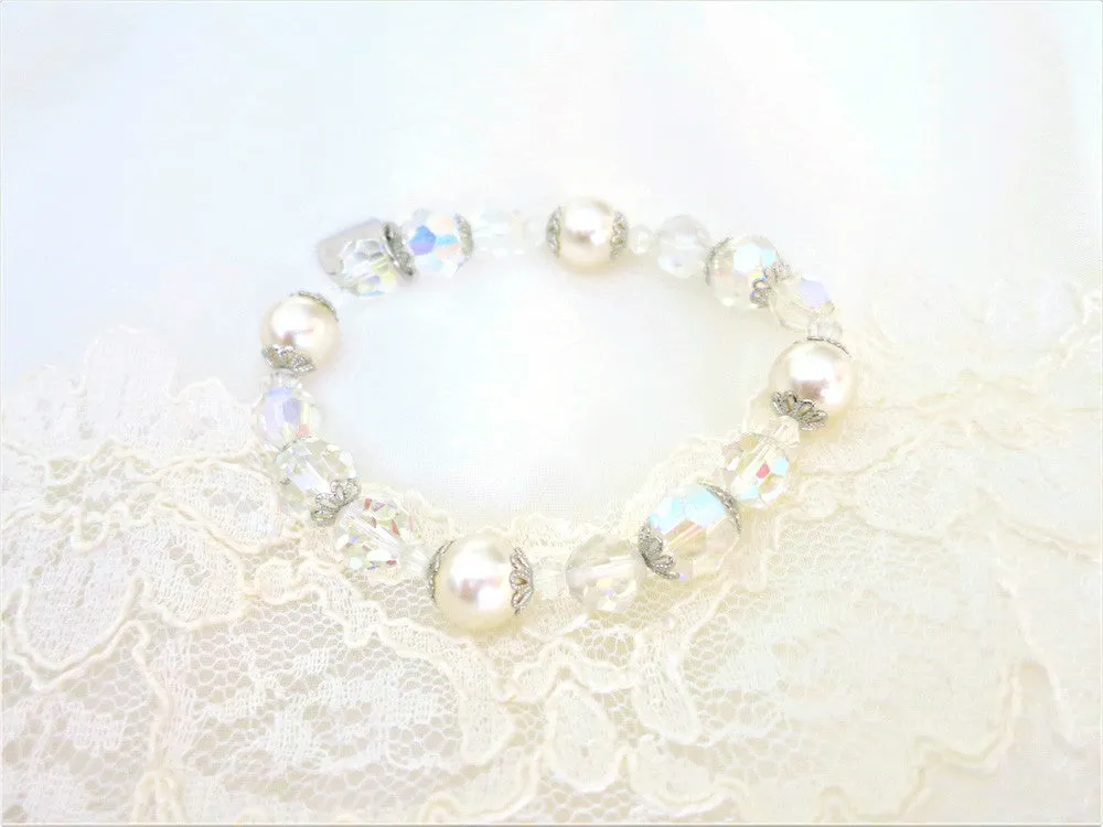 Delightful Pearl and Swarovski Crystal Bracelet