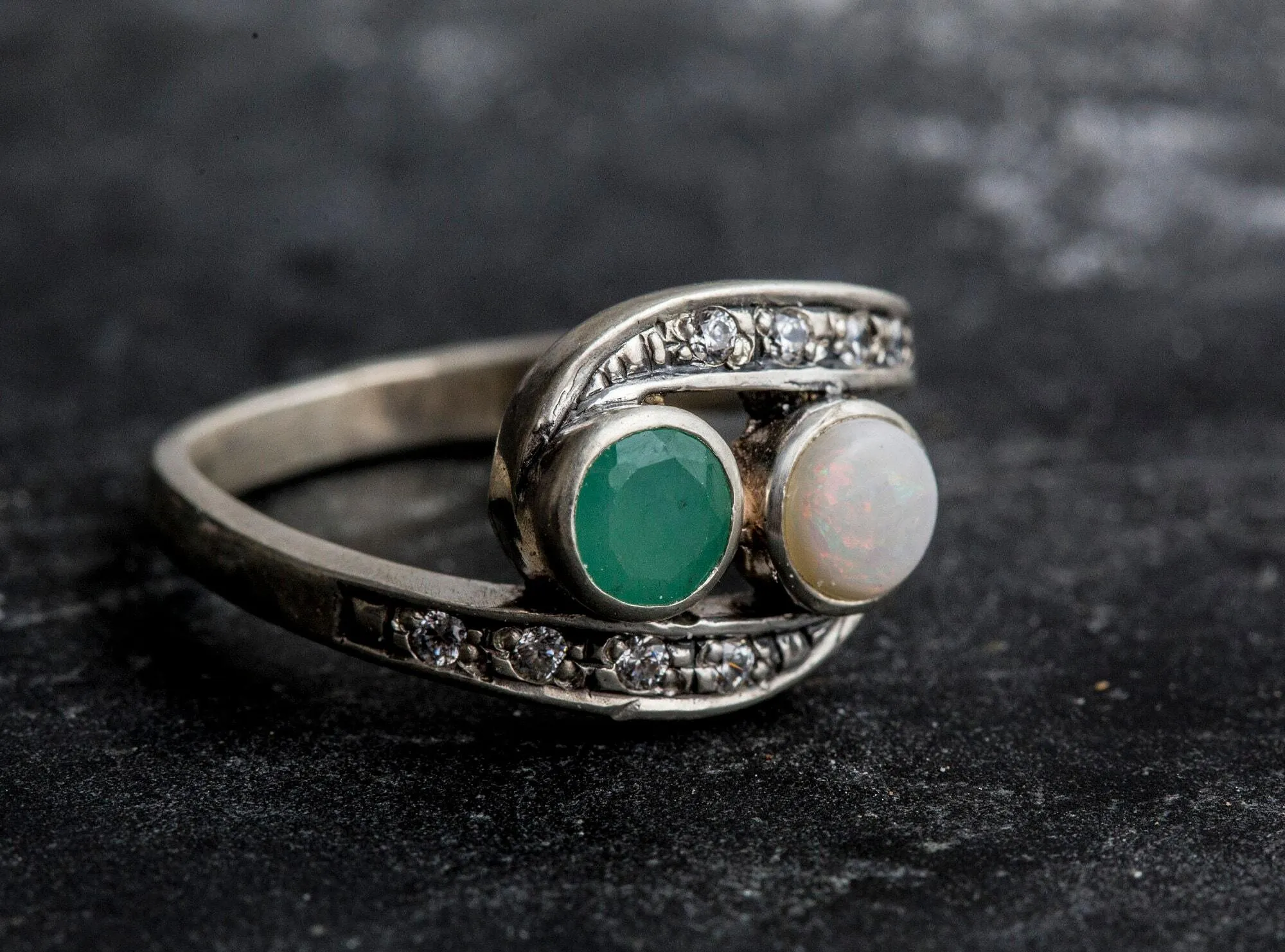 Emerald Bypass Ring - Two Stone Ring - Opal Vintage Ring