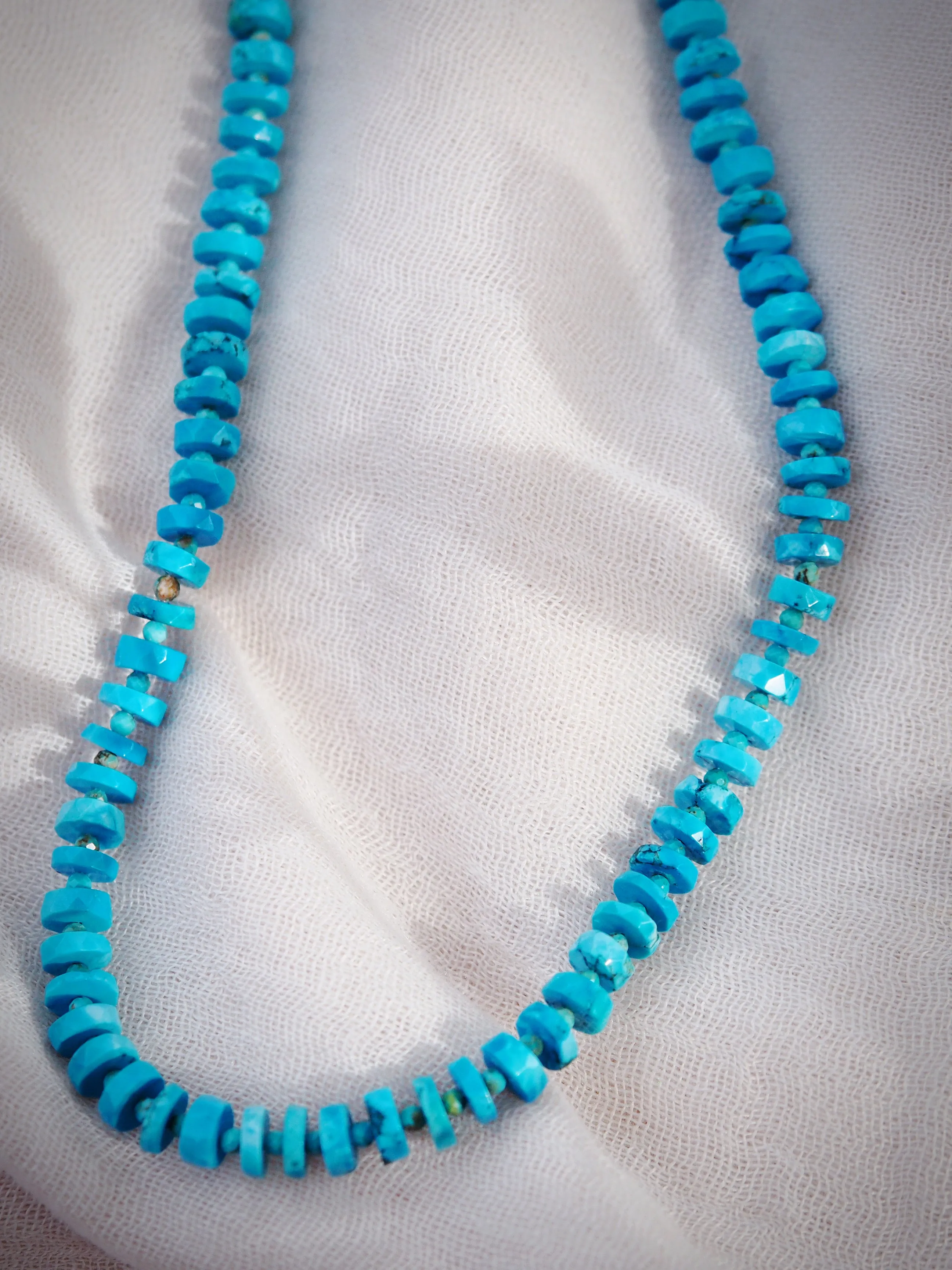 Heishi Turquoise Gemstone Necklace - Alepo'i