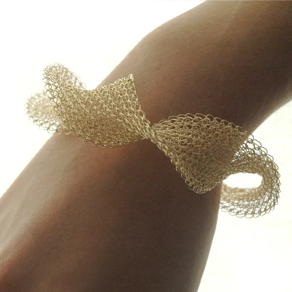 INFINITY Wire Crochet Gold Bracelet