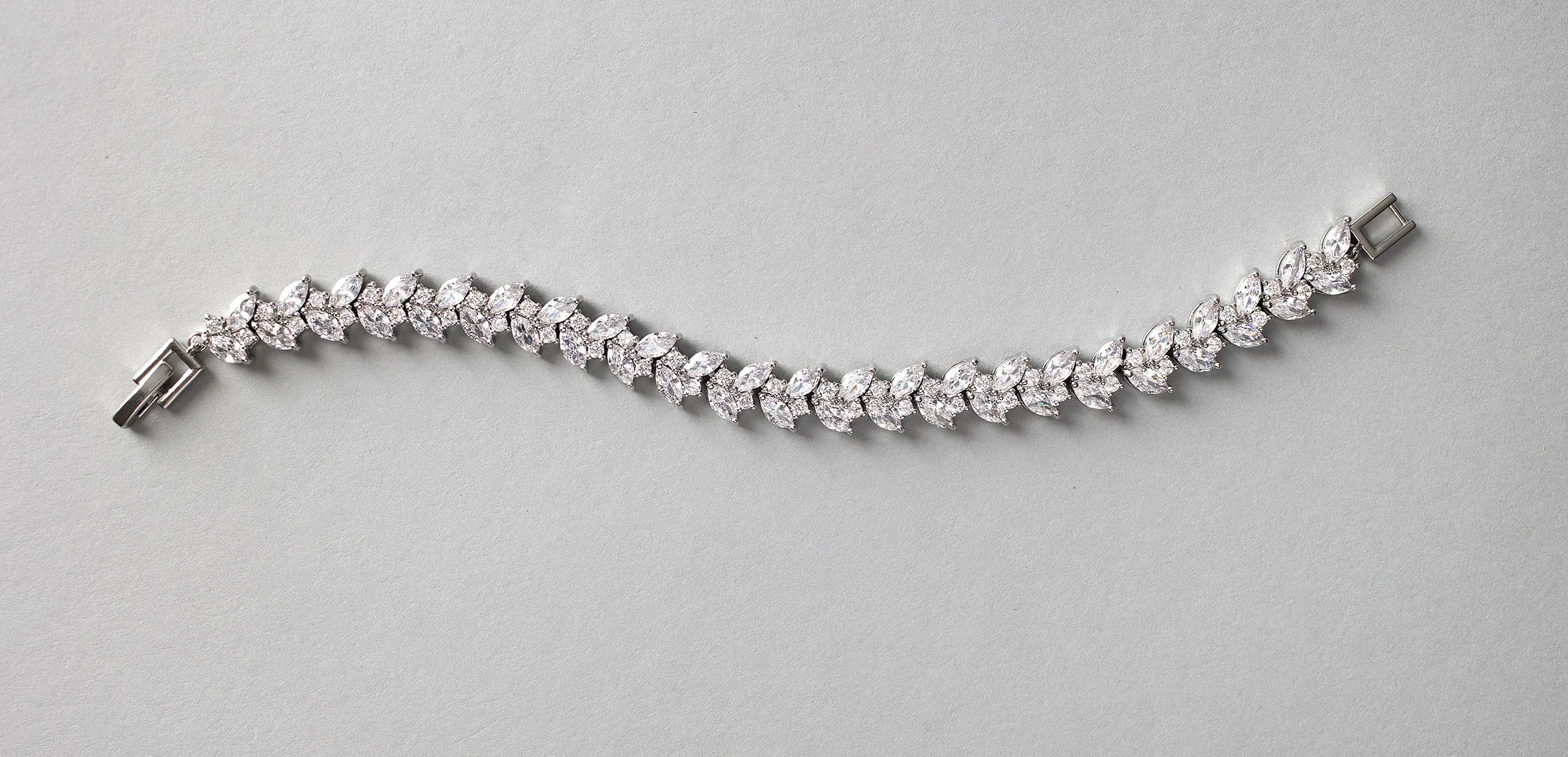 Leaf Bridal Tennis Bracelet of CZ