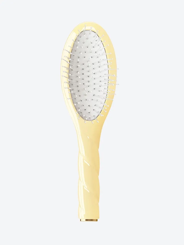 N.04 THE MIRACLE BABY BRUSH CAIR