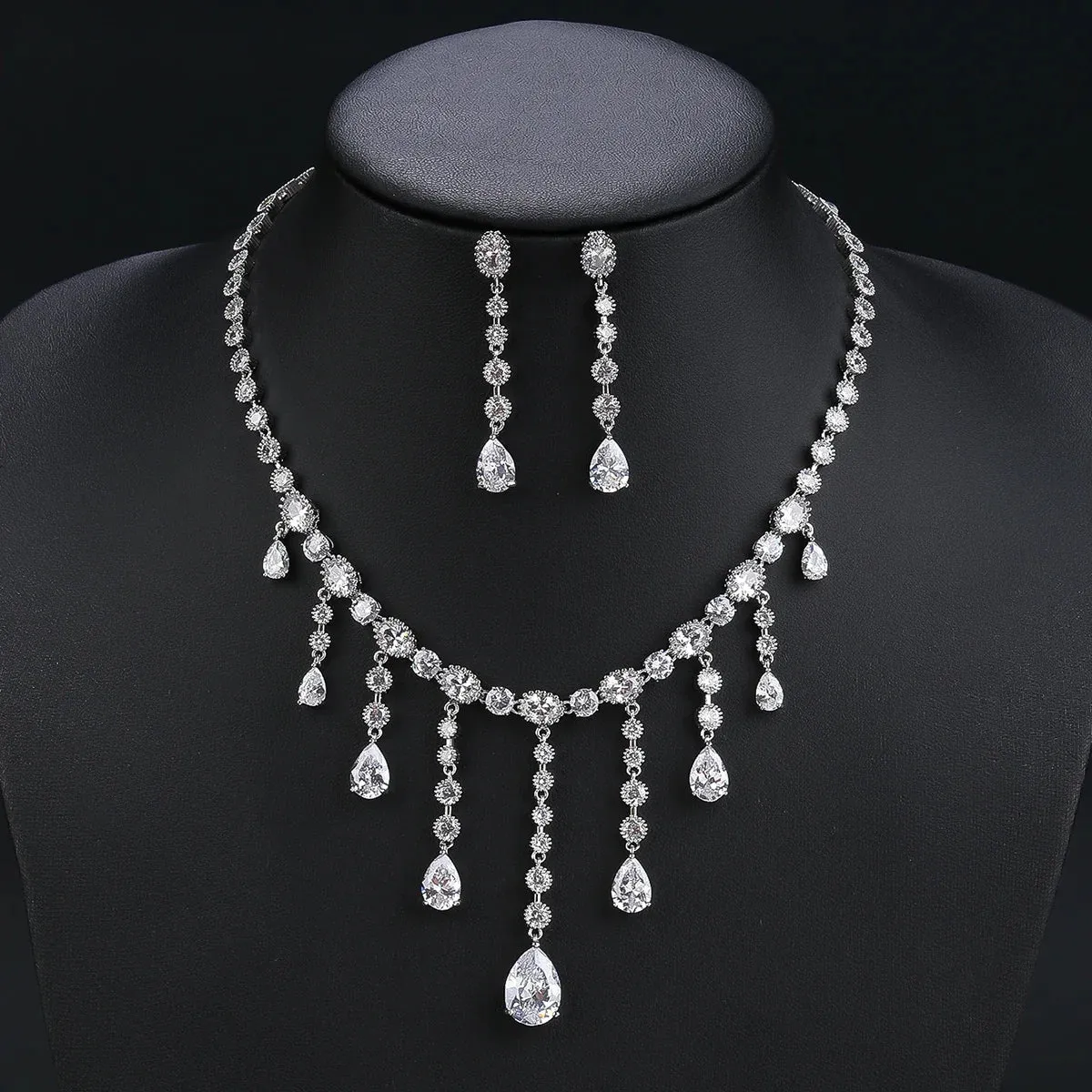 New Droplet Cubic Zirconia Tassel Wedding Necklace Earrings Bridal Jewelry Set Dinner Accessories CN11138