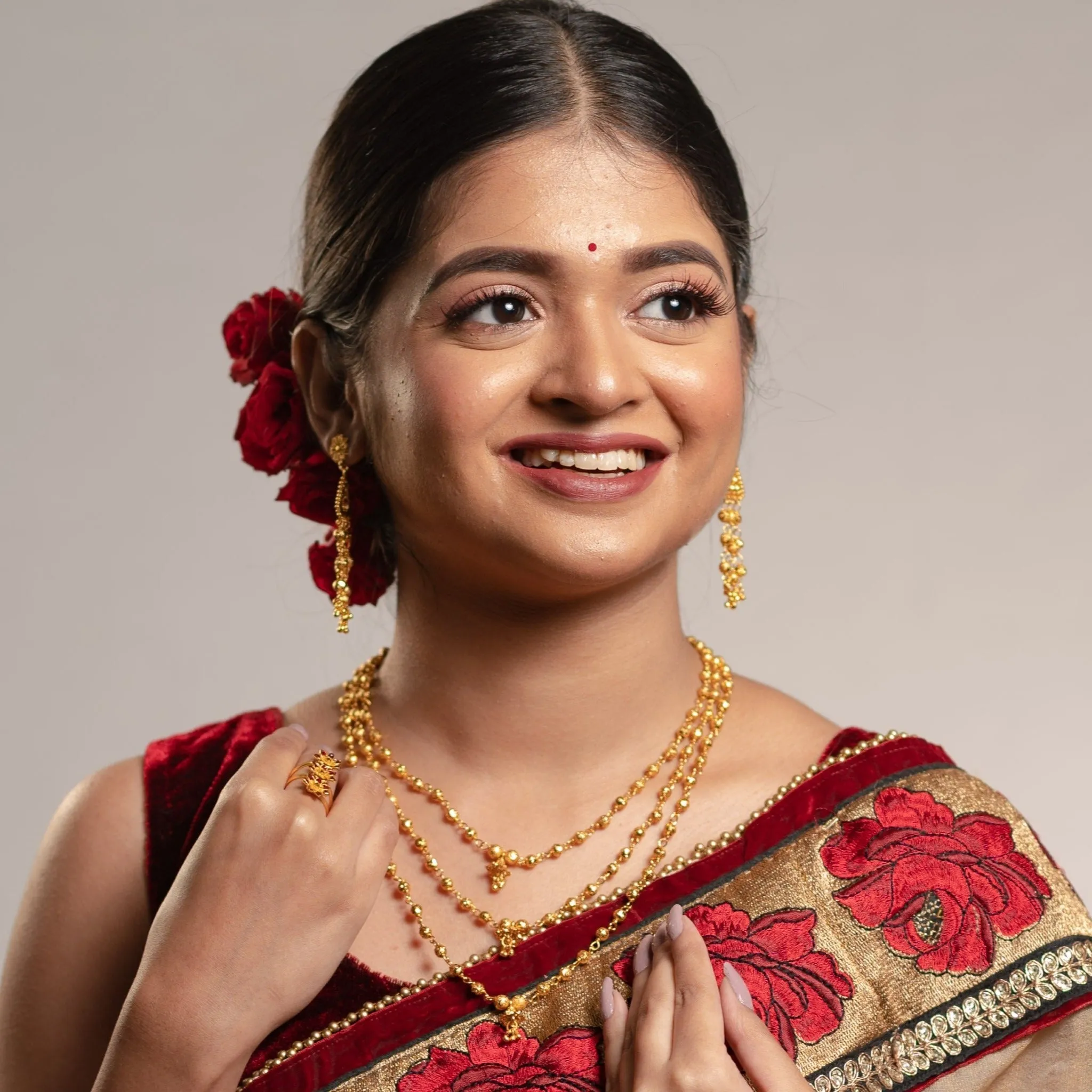 Spheres Lahari Necklace